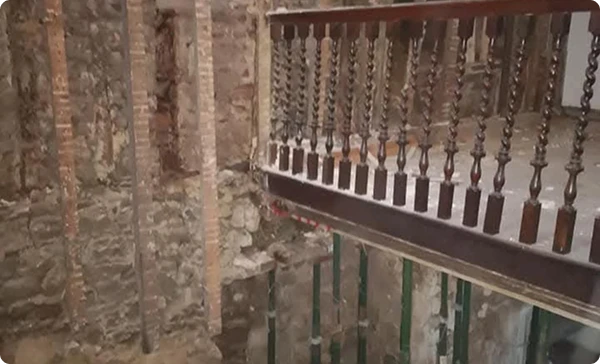 timber-and-plaster-before-img